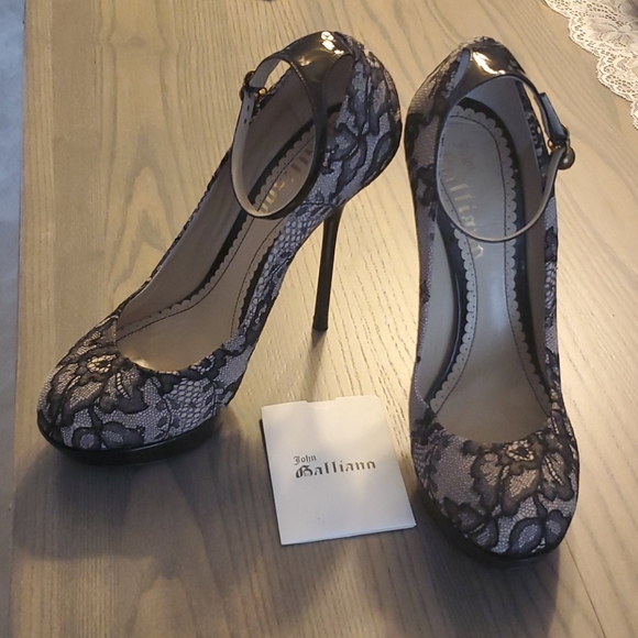 Authentic Vintage John Galliano Lace Pumps - Picture 13 of 16